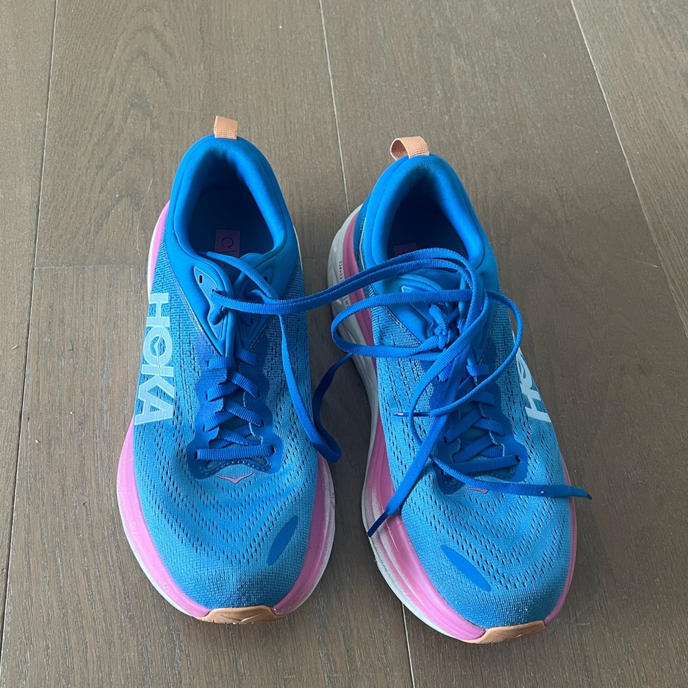 Hoka Bondi 8 sneakers
